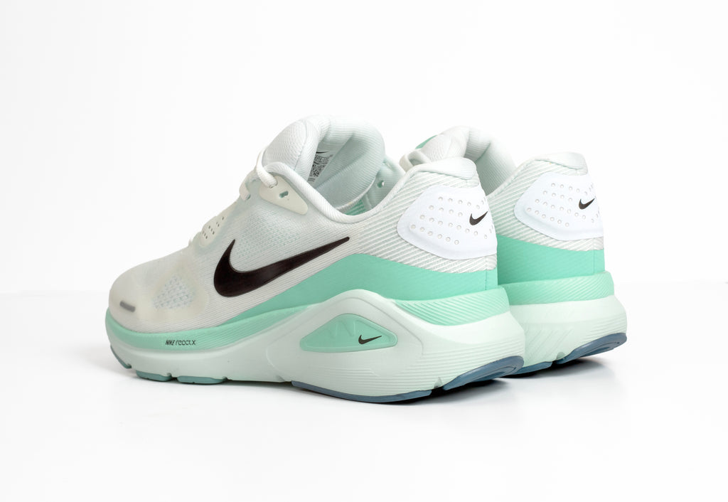 Nike Structure 26