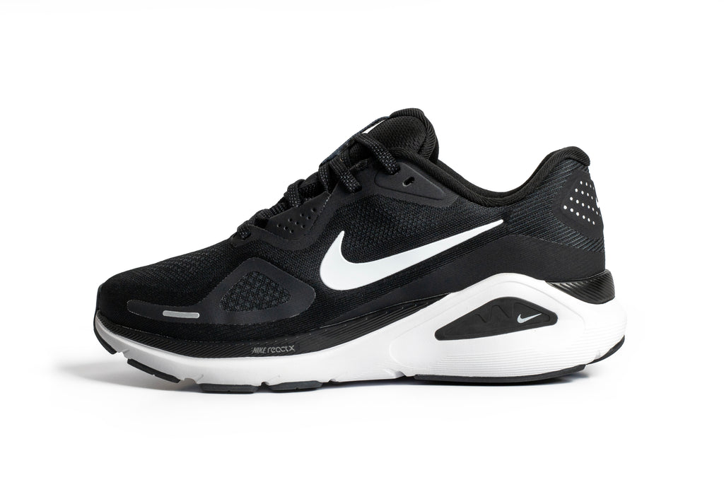 Nike Structure 26