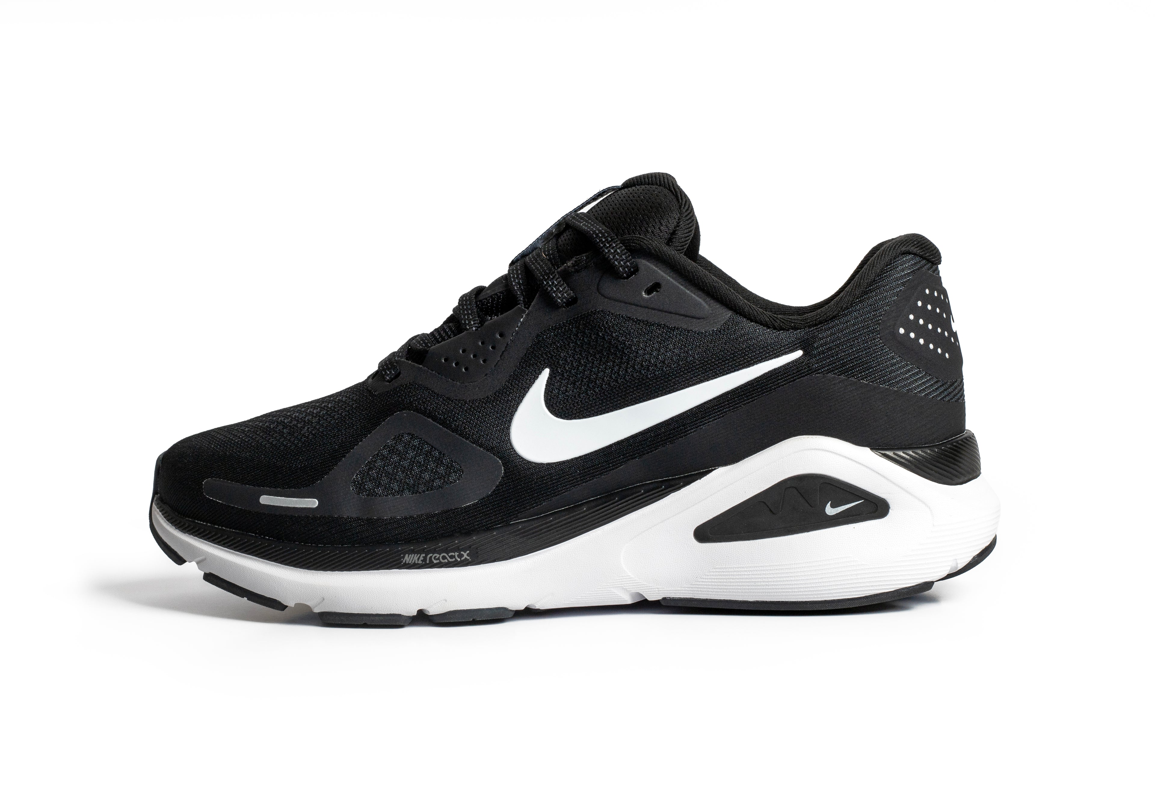 Nike Structure 26