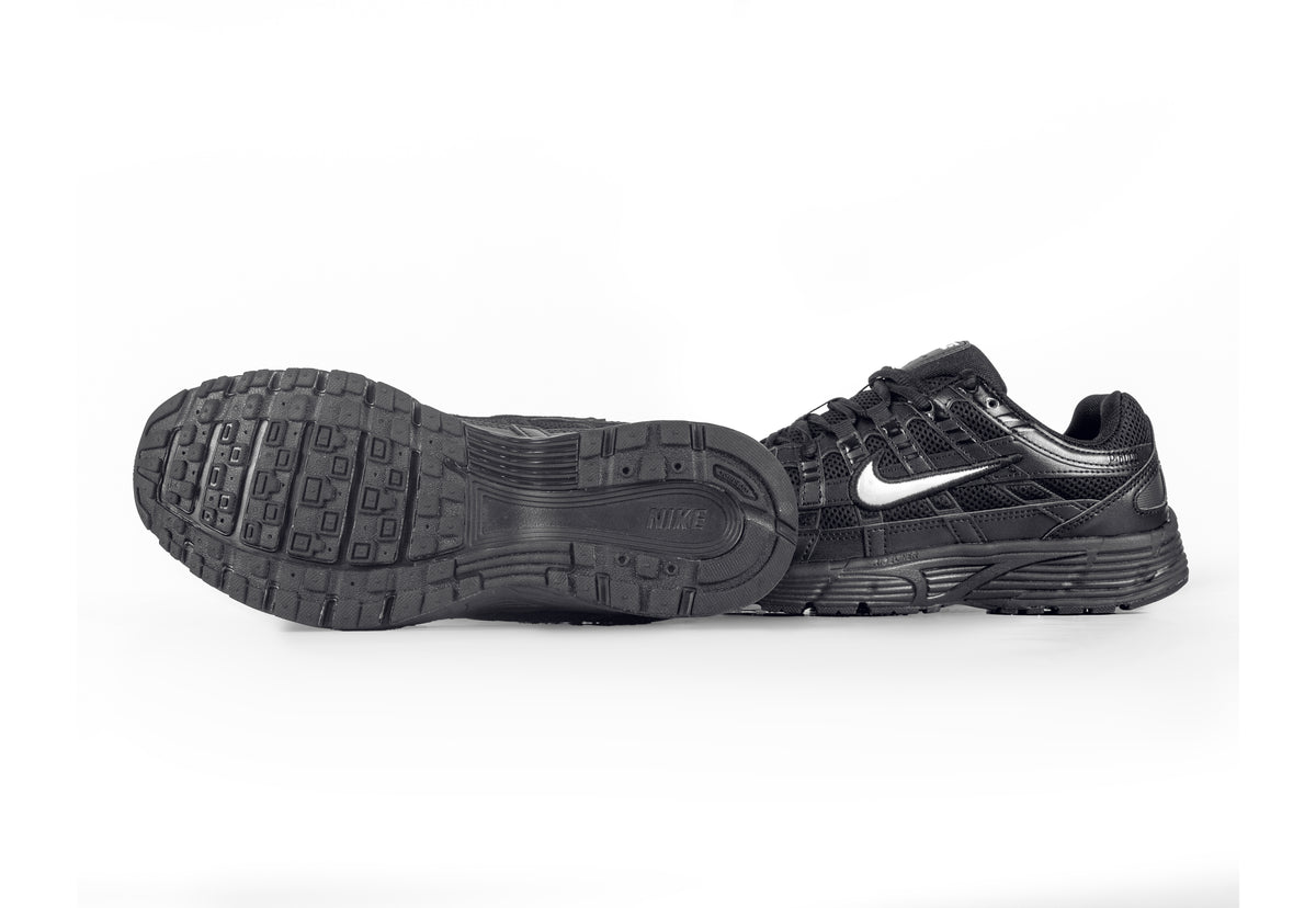 NIKE P6000